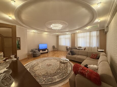 3 otaqlı yeni tikili - Gənclik m. - 167 m²