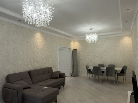 2 otaqlı yeni tikili - 8 Noyabr m. - 108 m²