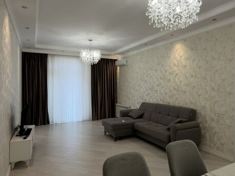 2 otaqlı yeni tikili - 8 Noyabr m. - 108 m²