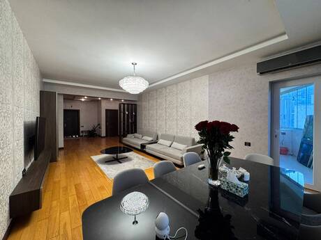 3 otaqlı mənzil, 158 m², Elmlər Akademiyası: 520 000 ₼ 3