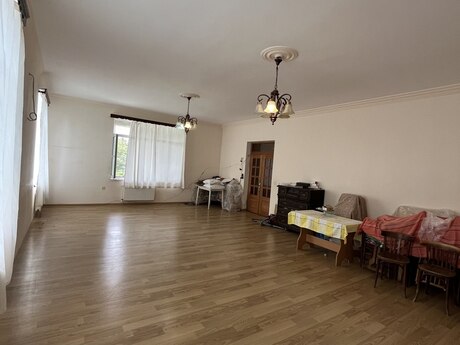 6-комн. дом/дача - пос. Бадамдар - 500 м²