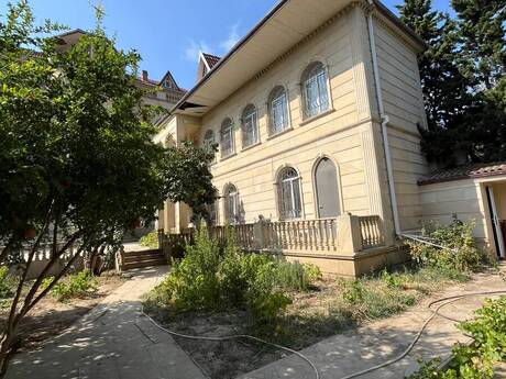 14 otaqlı həyət evi/bağ evi - Badamdar q. - 1000 m²