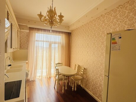2 otaqlı yeni tikili - Şah İsmayıl Xətai m. - 110 m²