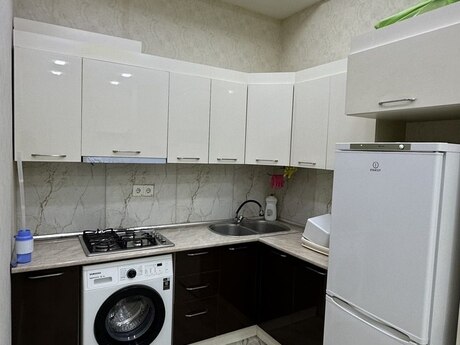 2 otaqlı yeni tikili - 8 Noyabr m. - 60 m²