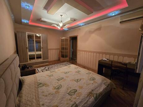 3 rooms · 90 m² · floor 5/5, Nizami
