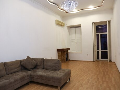 5-room apartment for rent, 156 m², Sahil: 3 000 ₼/mo 3