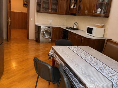 Аренда: 3-комнатная квартира, 160 м², Gənclik: 1 200 ₼/мес 5