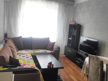 Elan №6385192 - Bakı, Yeni Günəşli q., 3 otaqlı, 70 m², 9/9 mərtəbə