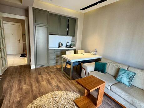 2-room apartment for rent, 70 m², Elmlər Akademiyası: 1 350 ₼/mo 5