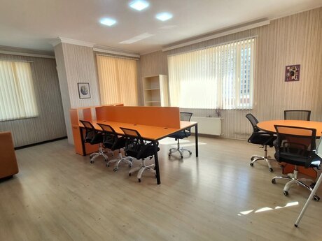 Elan №6385291 - Bakı, Şah İsmayıl Xətai m., 3 otaqlı, 140 m²