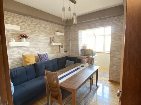 Elan №6385337 - Bakı, 8-ci mikrorayon q., 3 otaqlı, 72 m², 3/12 mərtəbə