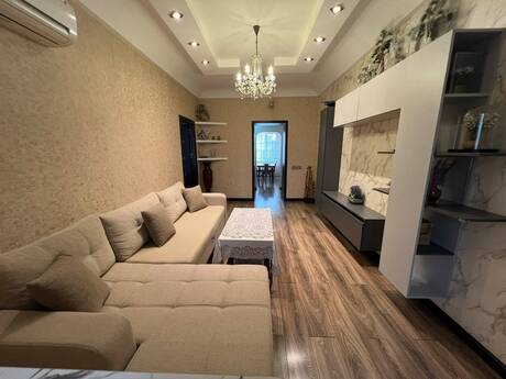 4-room apartment, 85 m², Azadlıq Prospekti: 215 000 ₼ 2