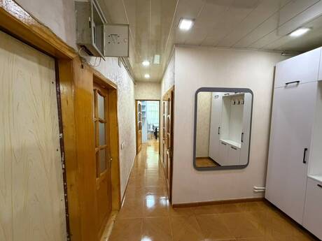 Elan №6385601 - Bakı, İnşaatçılar m., 2 otaqlı, 70 m², 2/9 mərtəbə