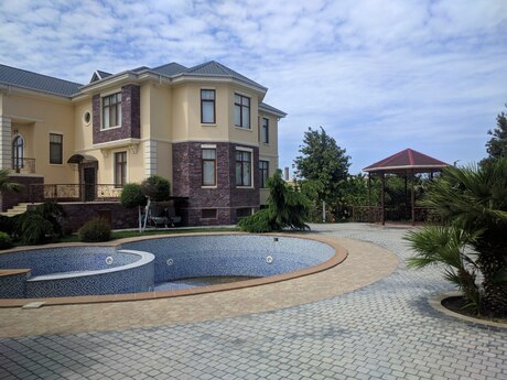 6 otaqlı həyət evi, 361 m², Fatmayı: 470 000 ₼ 2