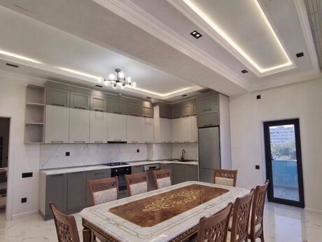 3-комнатная квартира, 143 м², Həzi Aslanov: 289 000 ₼ 3