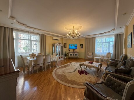 Elan №6385646 - Bakı, Elmlər Akademiyası m., 3 otaqlı, 180 m², 2/17 mərtəbə
