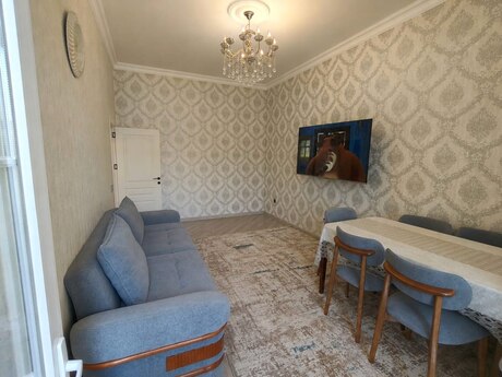 Elan №6385717 - Bakı, Sabunçu r., 2 otaqlı, 72 m², 2/3 mərtəbə