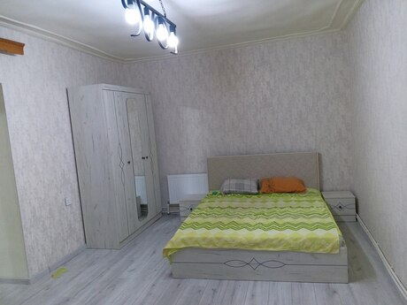3-room apartment for rent, 80 m², İçəri Şəhər: 790 ₼/mo 4