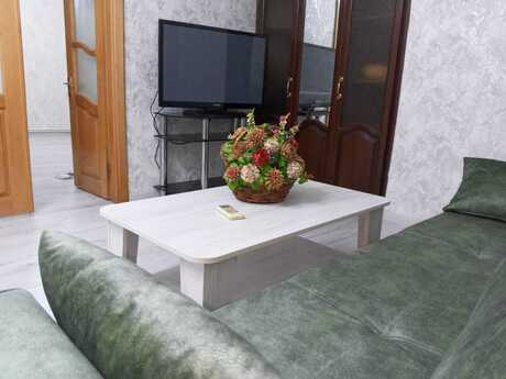 Elan №6385910 - Bakı, İçəri Şəhər m., 3 otaqlı, 89 m², 1/3 mərtəbə