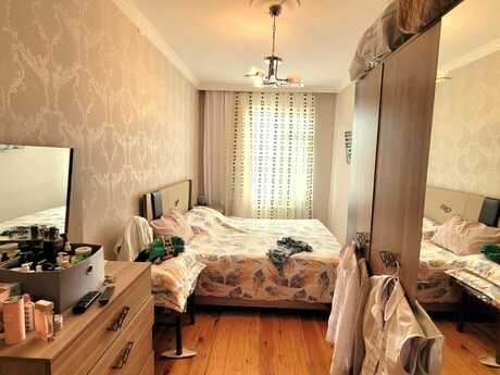 3 otaq · 55 m² · 4/5 mərtəbə, Azadlıq Prospekti
