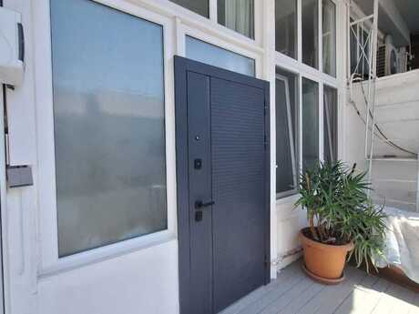 2 rooms · 72 m² · floor 3/3, Sahil