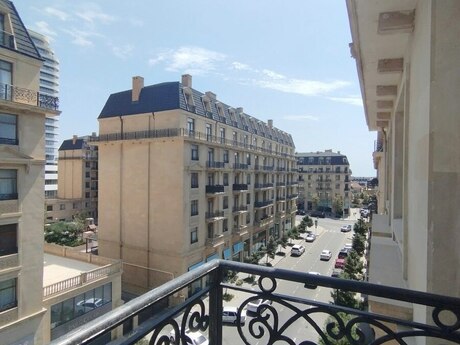 Kirayə 4 otaqlı mənzil, 160 m², Ağ şəhər: 2 800 ₼/ay 2