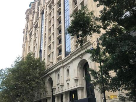 4 otaq · 210 m² · 11/18 mərtəbə, Nizami