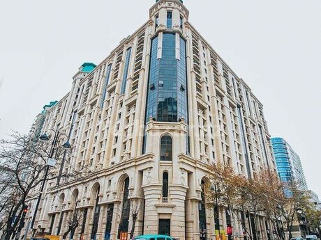 4 otaqlı mənzil, 210 m², Nizami: 777 000 ₼ 2