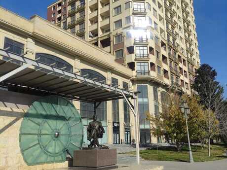 Elan №6386171 - Bakı, 28 May m., 2 otaqlı, 70 m², 10/17 mərtəbə