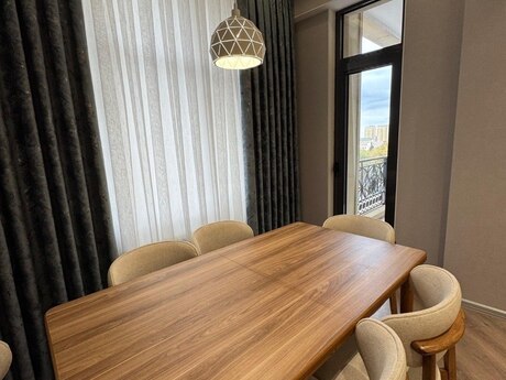3-комн. новостройка - м. Элмляр Академиясы - 130 м²