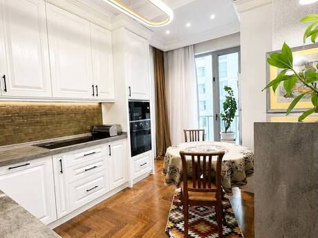 3-комн. новостройка - м. Элмляр Академиясы - 100 м²