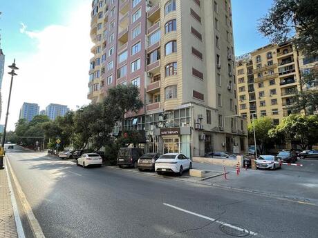 Elan №6386618 - Bakı, Nəsimi r., 4 otaqlı, 188 m², 12/17 mərtəbə