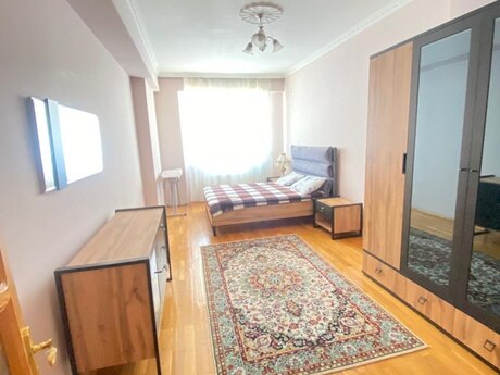 Квартира в аренду ниже рыночной цены в Şah İsmayıl Xətai prospekti
