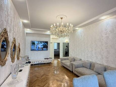 Elan №6386689 - Bakı, Memar Əcəmi m., 4 otaqlı, 120 m², 4/4 mərtəbə