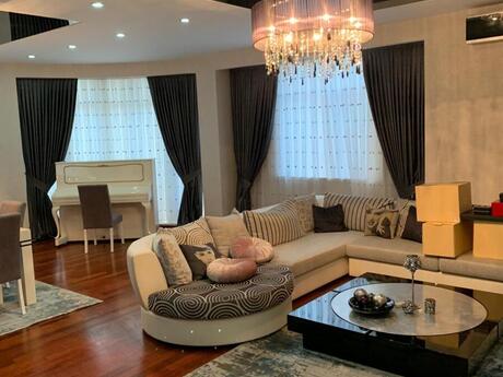 Объявление №6386795 - Баку, Насиминский  р., 4-комн., 225 м², 4/16 этаж