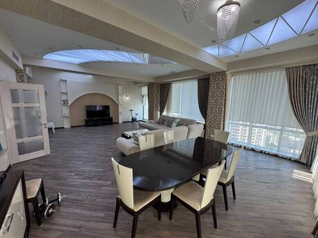 Объявление №6386879 - Баку, м. Элмляр Академиясы, 4-комн., 250 м², 18/22 этаж