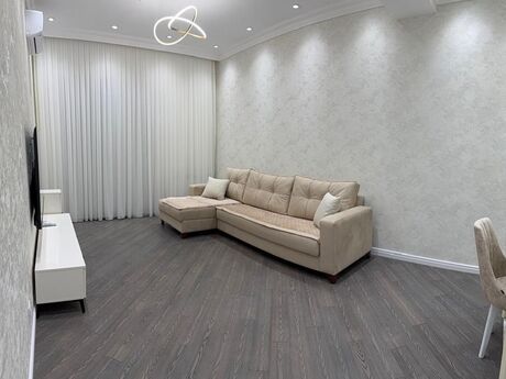 Elan №6386880 - Bakı, Ağ şəhər q., 2 otaqlı, 65 m², 5/20 mərtəbə