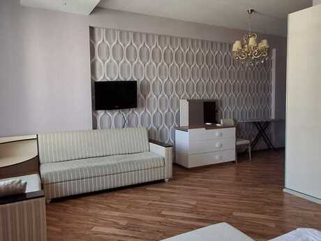 4-room new-build apartment for rent in Nizami, 200 m², 2 000 AZN/mo, photo 4 / 12