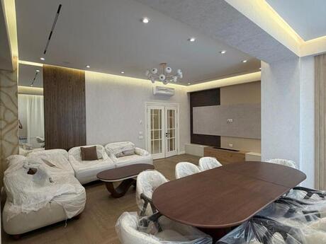 Elan №6387108 - Bakı, Elmlər Akademiyası m., 3 otaqlı, 166 m², 15/16 mərtəbə