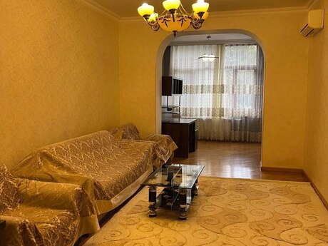 Объявление №6387119 - Баку, м. Ичеришехер, 2-комн., 65 м², 2/5 этаж