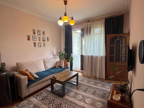 Elan №6387284 - Bakı, Memar Əcəmi m., 2 otaqlı, 50 m², 3/5 mərtəbə