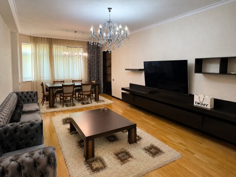 Kirayə 4 otaqlı mənzil, 195 m², Nəsimi: 1 500 ₼/ay 2