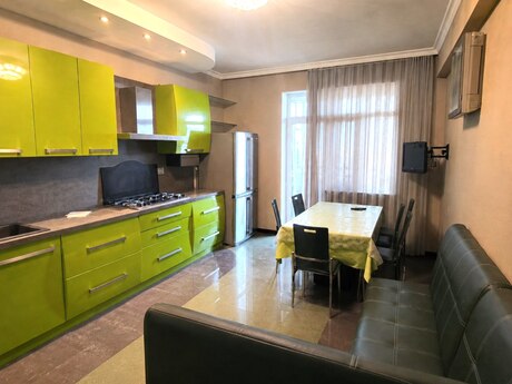 Kirayə 4 otaqlı mənzil, 195 m², Nəsimi: 1 500 ₼/ay 3