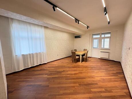 Elan №6338792 - Bakı, Şah İsmayıl Xətai m., 3 otaqlı, 130 m², 2/13 mərtəbə