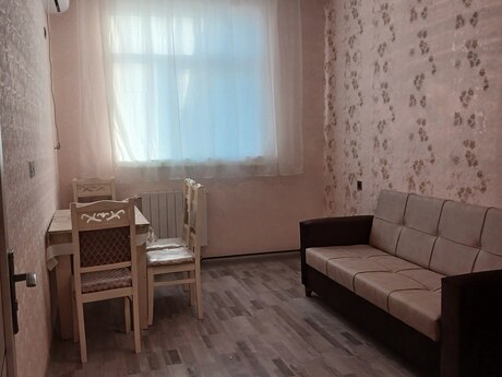 2 otaq · 42 m² · 4/4 mərtəbə, Masazır