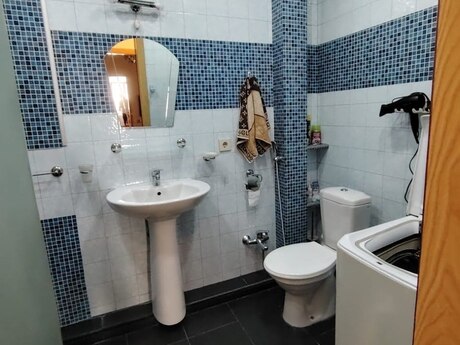 2-room apartment for rent, 90 m², Sahil: 1 100 ₼/mo 4