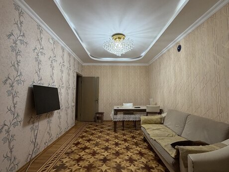 Объявление №6387878 - Баку, пос. Бакиханова, 4-комн., 100 м², 4/9 этаж