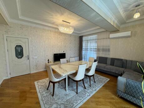 Elan №6388256 - Bakı, 8 Noyabr m., 4 otaqlı, 150 m², 8/18 mərtəbə