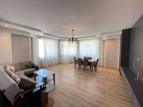 Kirayə 3 otaqlı mənzil, 140 m², Elmlər Akademiyası: 1 150 ₼/ay 2