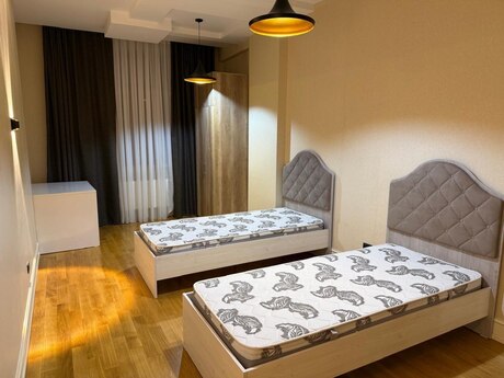 3-комнатная квартира, 200 м², Elmlər Akademiyası: 639 000 ₼ 5